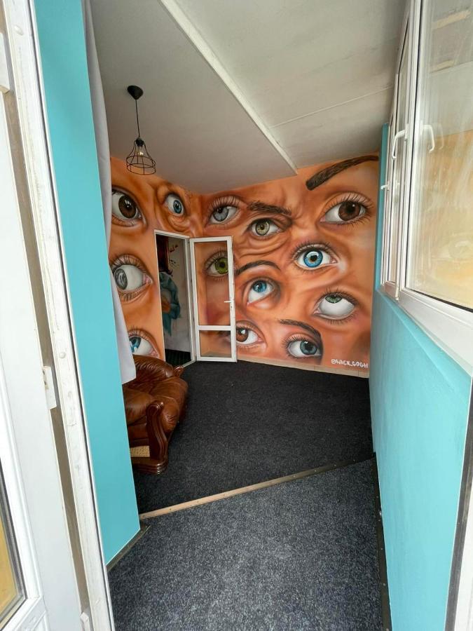 All Eyes Hostel Каменец-Подольский Экстерьер фото