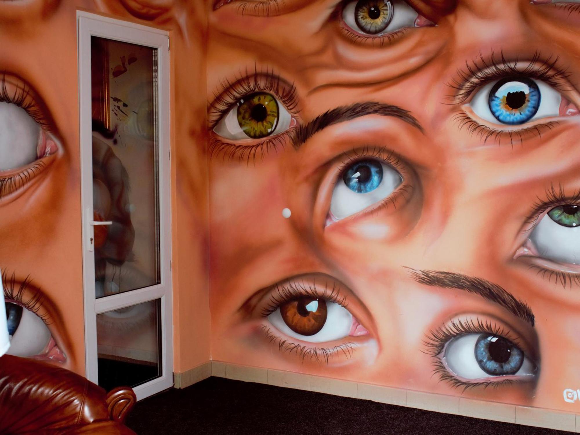 All Eyes Hostel Каменец-Подольский Экстерьер фото