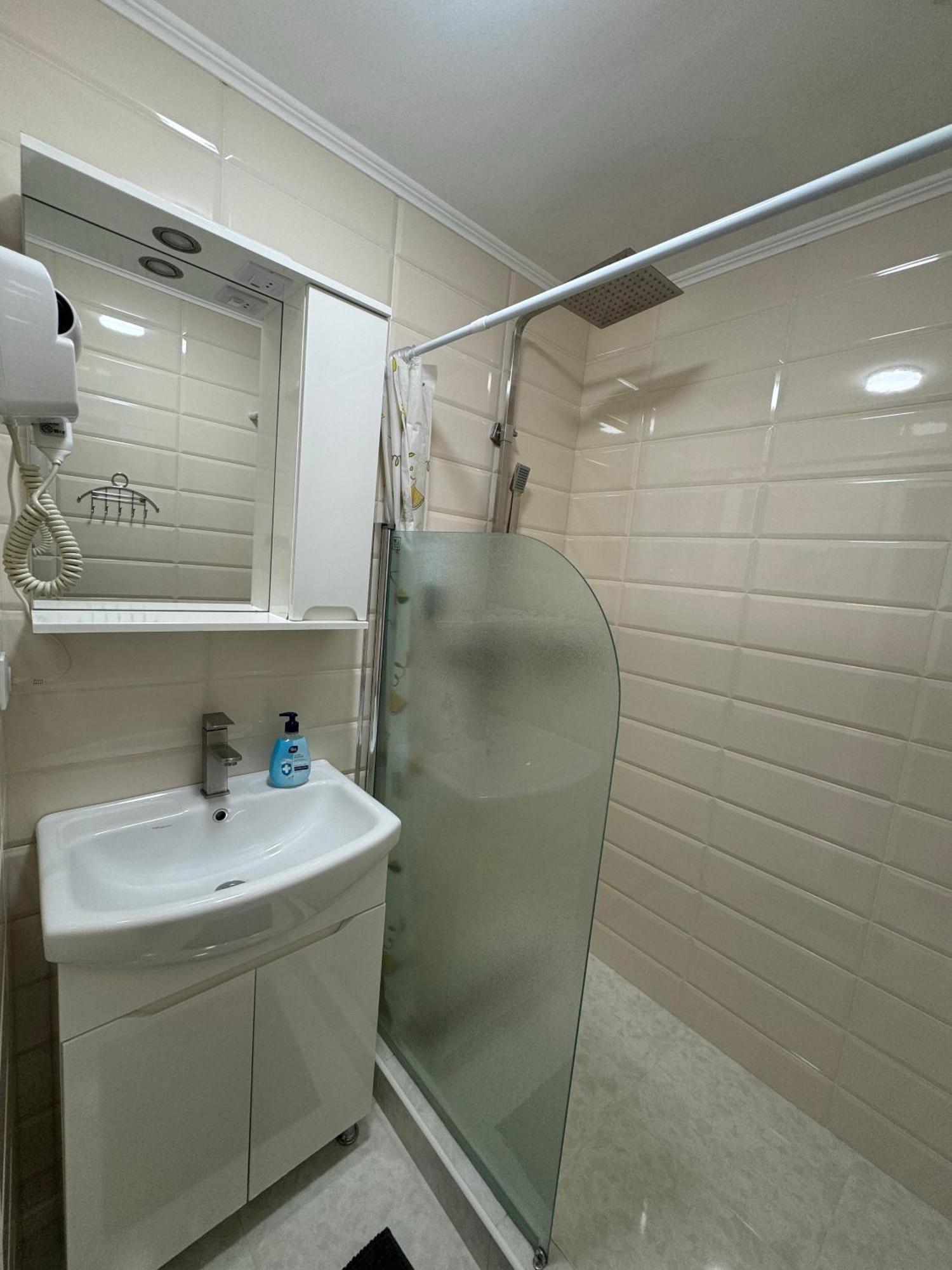 All Eyes Hostel Каменец-Подольский Экстерьер фото